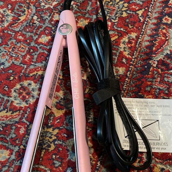 CHI x Barbie Flat Iron - Picture 7 of 7
